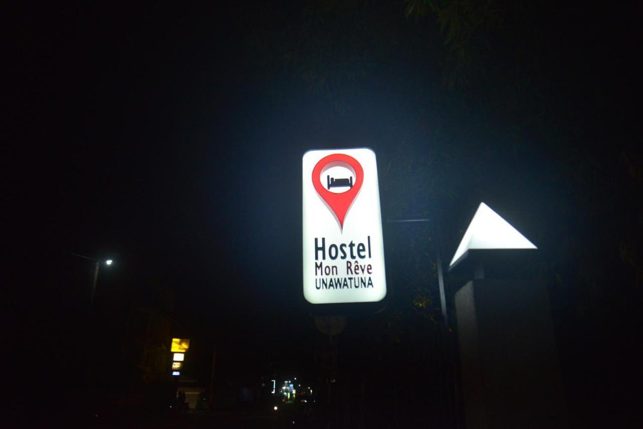 Hostel Mon Reve, Unawatuna Exteriör bild